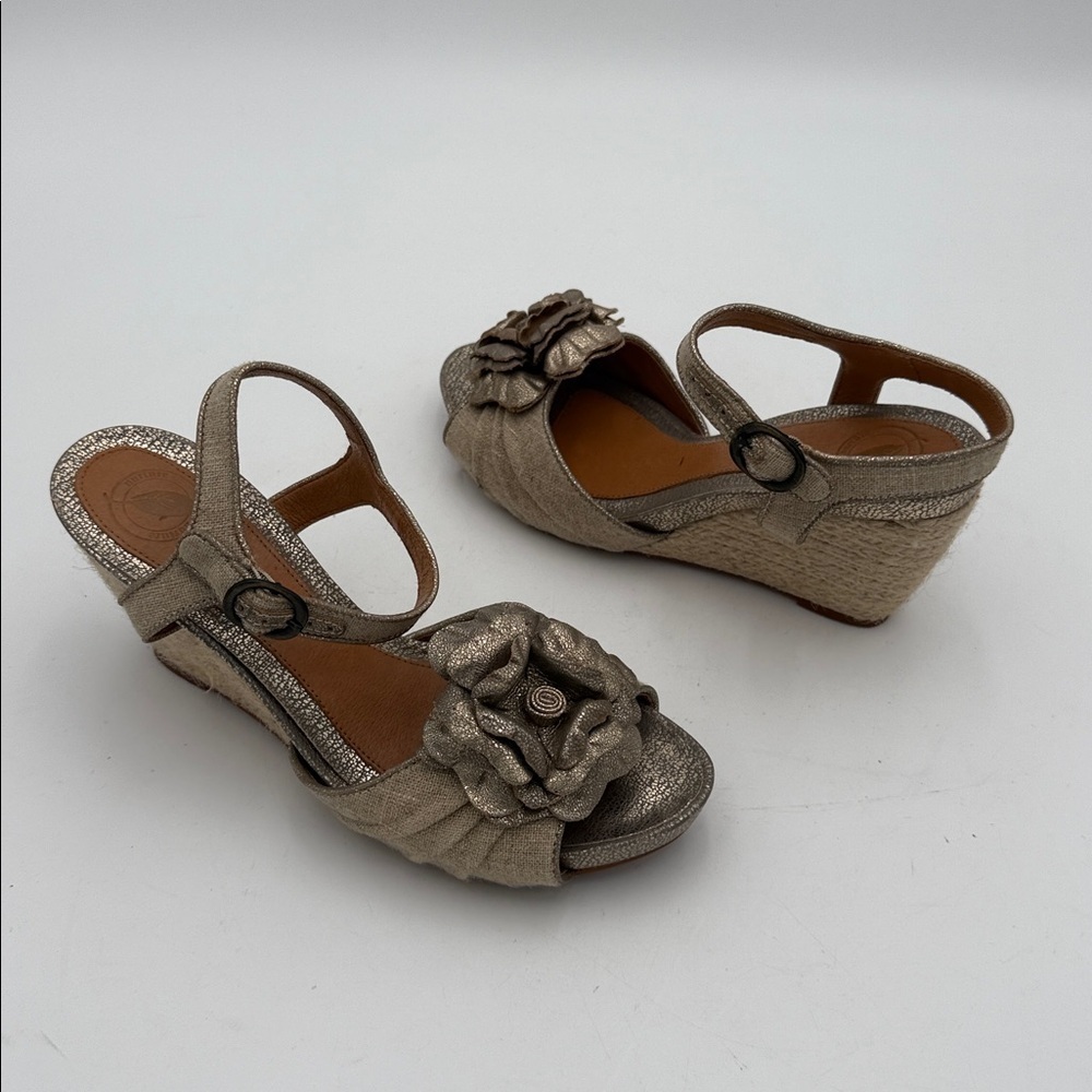 Vintage Elegant Metallic Wedge Sandals leather canvas 7.5 boho casual office Y2K